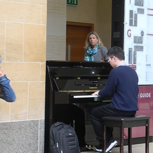 偷窥Japanese女厕大便
